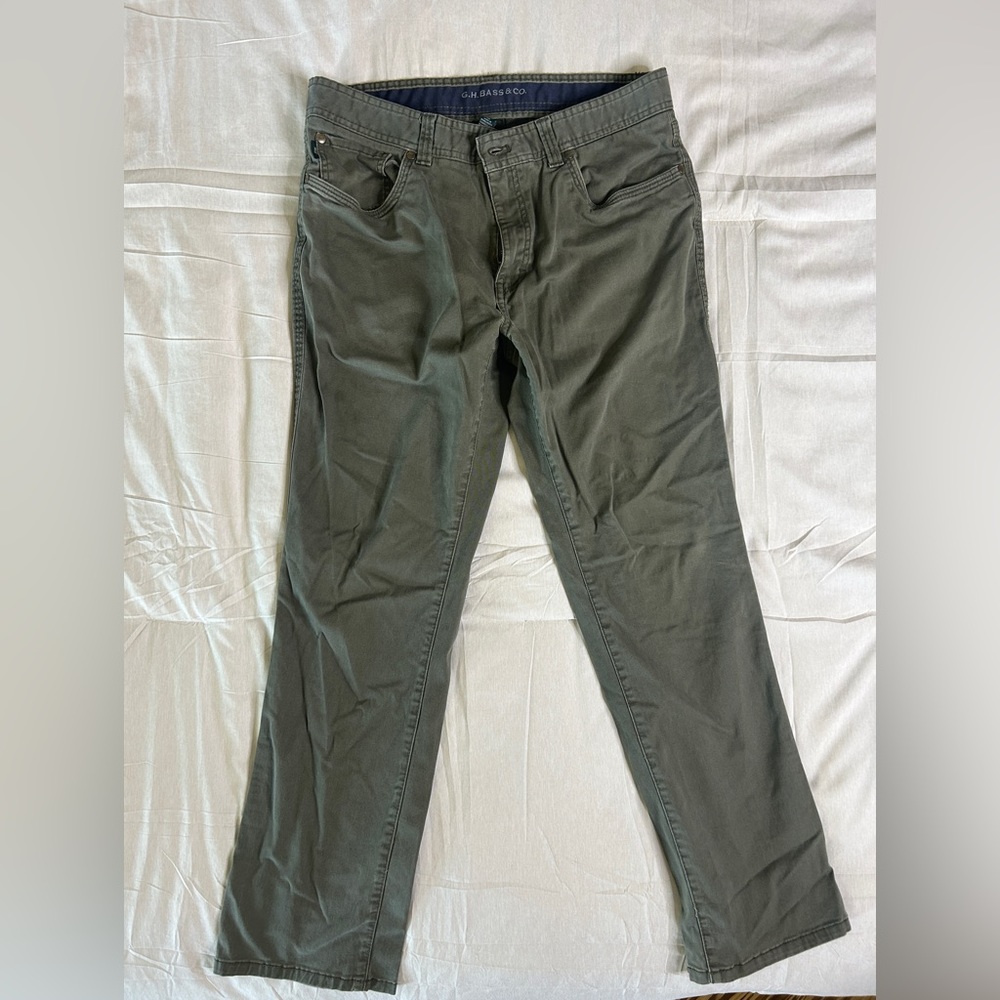 Men’s GH Bass & Co green stretch chinos